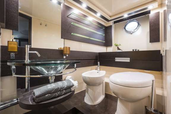 Master Cabin Bathroom