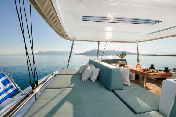 Image of HAPPY yacht #15