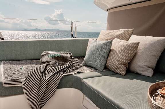 Image of HAPPY yacht #2