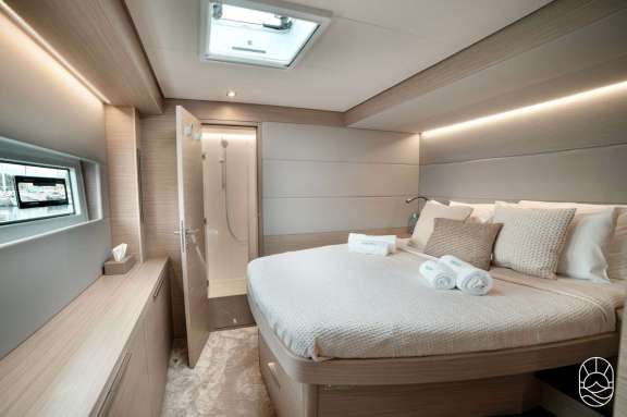 Image of HAPPY yacht #7