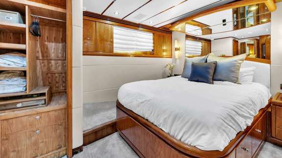 Image of Dream On yacht #10