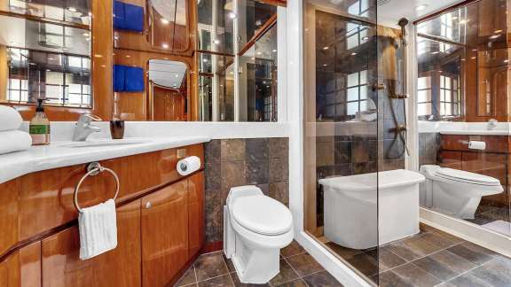 Image of Dream On yacht #7