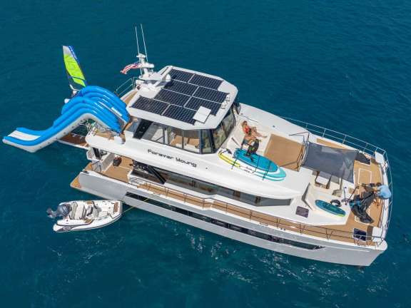 Forever Young - TONS of water toys!