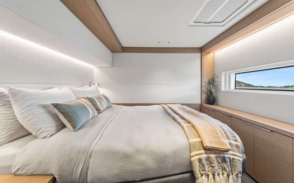 Image of REVERIE yacht #17