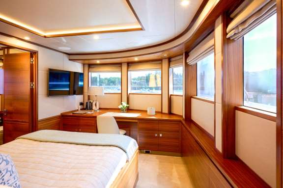 Image of BELLE yacht #8