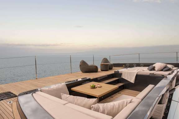 Image of DOUBLE HAPPINESS yacht #13