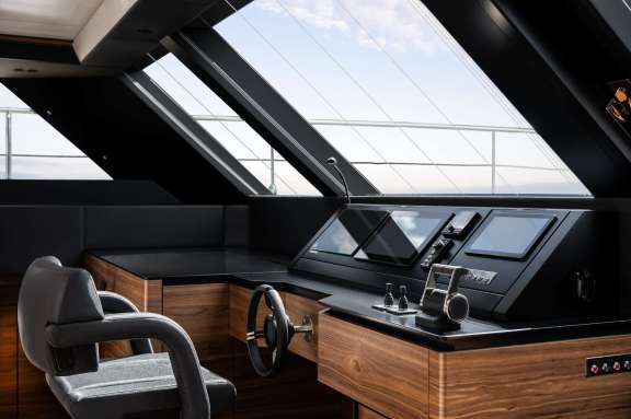 Image of DOUBLE HAPPINESS yacht #5