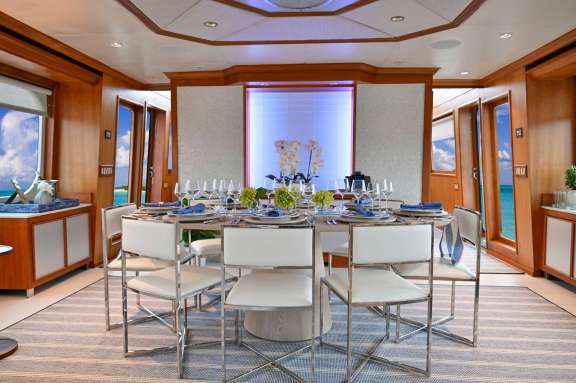 Image of BIRDY yacht #4