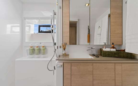 Image of ONE LOVE yacht #15