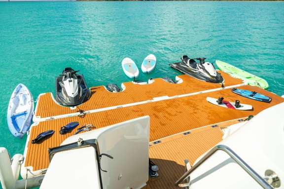 Image of EALU yacht #12