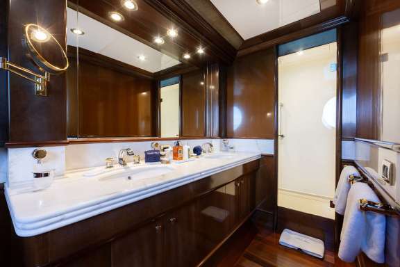 Image of SOPHIE BLUE yacht #17