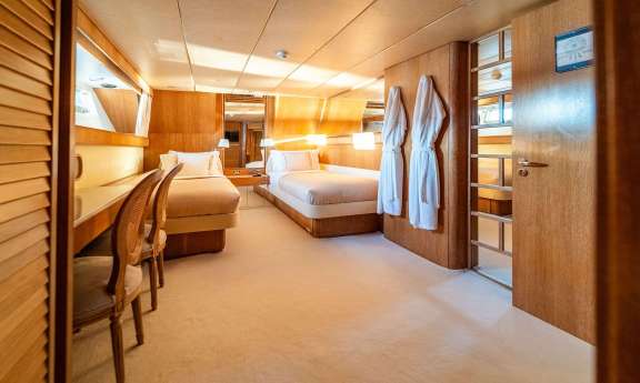 Image of SEA LADY II yacht #8