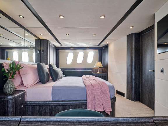 Image of M FIVE yacht #7