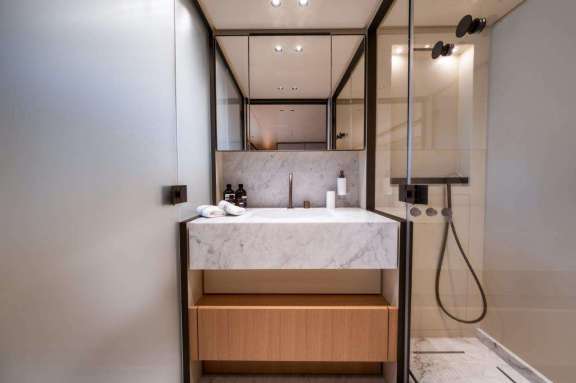 Image of Akira yacht #9