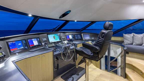 Image of HANNAH yacht #14