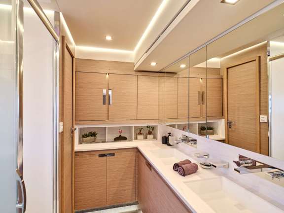 Master Cabin Bathroom