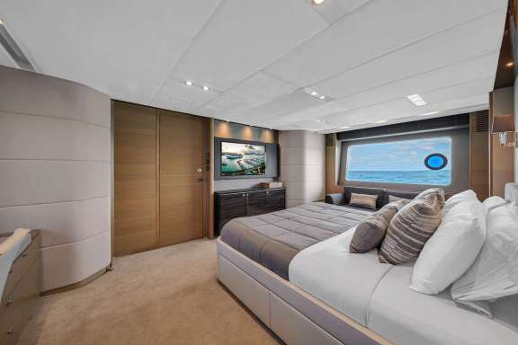 Image of AU Natural yacht #6