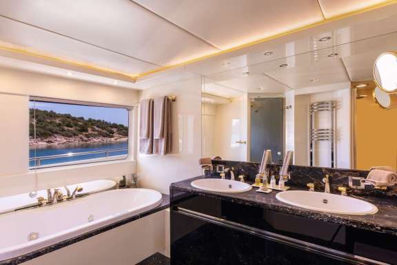 Image of MAGIX yacht #7