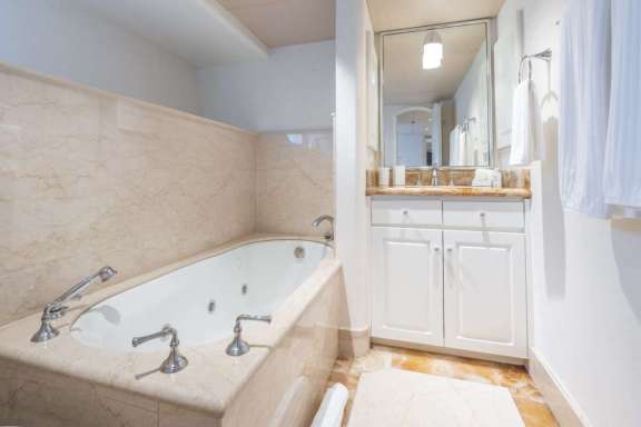 Image of CHANSON yacht #11