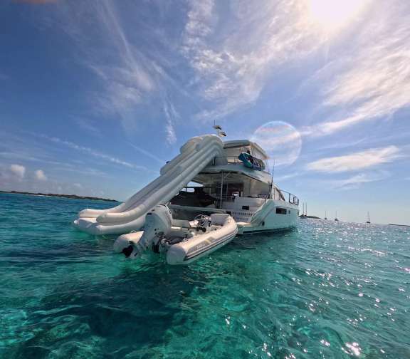 Image of SOUTHERN SKY yacht #11