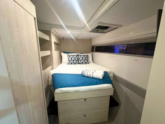 Image of SOUTHERN SKY yacht #9