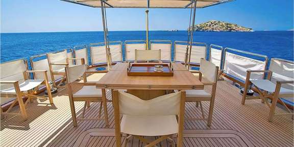 ALTHEA - Deck Dining Area