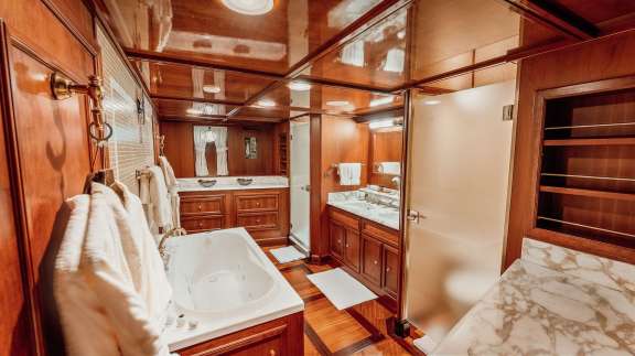 Image of Seagull II yacht #13