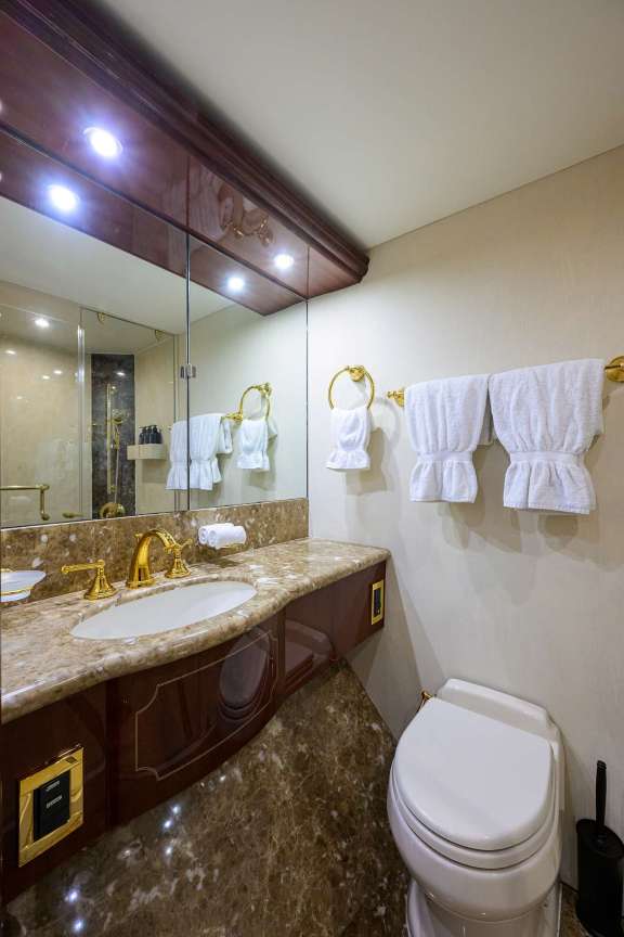 Image of Lady Kristina yacht #7