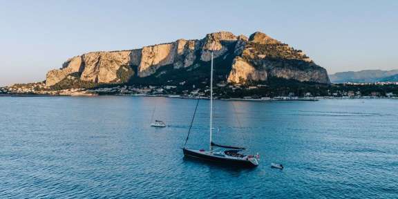 Image of FREE AT LAST yacht #2