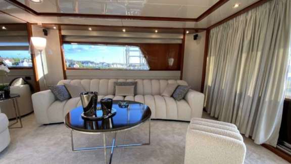 Image of Mamma’s yacht #2