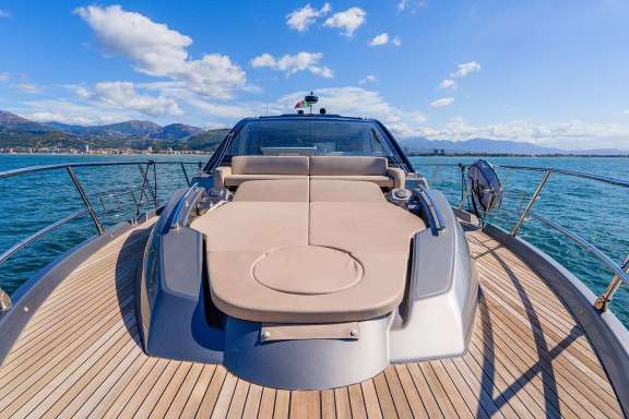 Image of Peleo Dos yacht #5