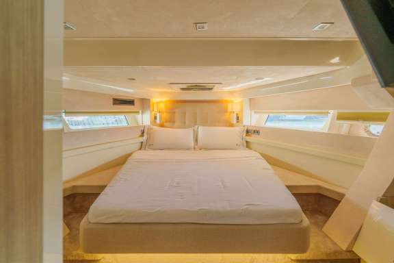 Image of Peleo Dos yacht #7