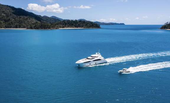 Image of GEORGE P yacht #16