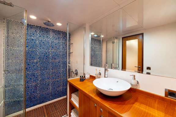 Master Cabin Bathroom