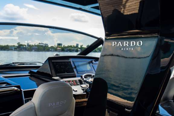 Image of Glycerine yacht #4