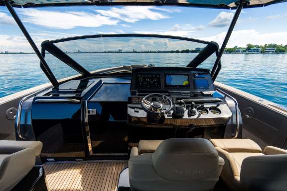 Image of Glycerine yacht #5