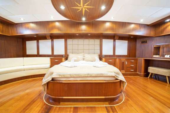 Image of Questa Vita yacht #8