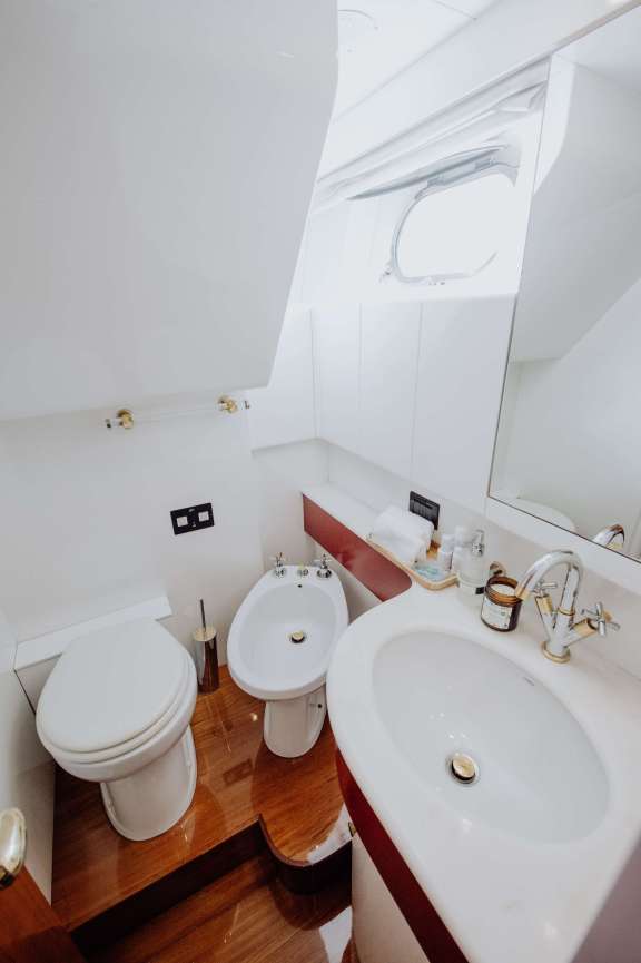 Image of BEYOND yacht #17