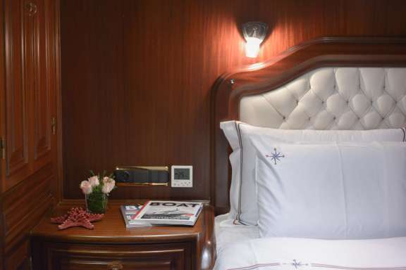 Image of LADY CHRISTA yacht #17