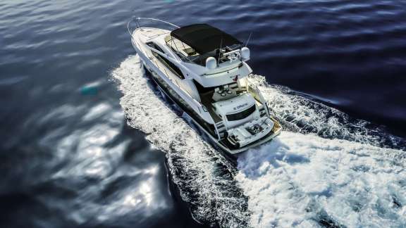 Image of 2 DRUNK yacht #4