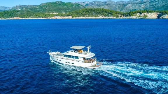 Image of CLOUD 9 yacht #10