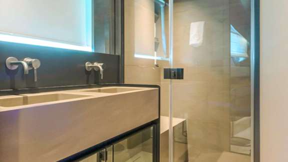 Image of BLUEGAME BG74 yacht #7