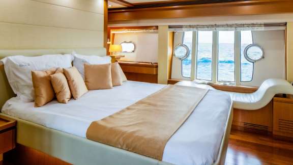 Image of ORLANDO L yacht #19