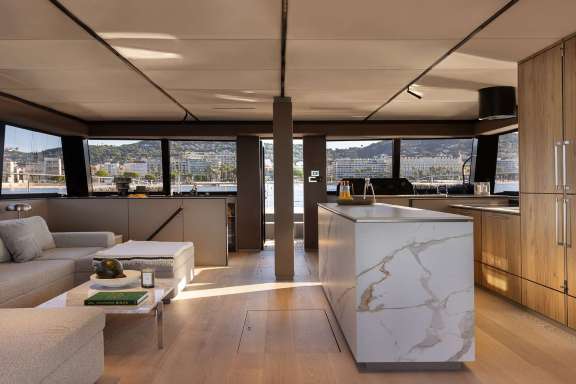 Image of FULL MOON yacht #11