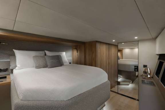 Image of FULL MOON yacht #9