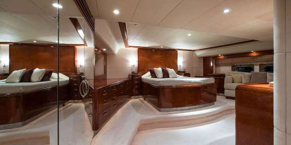 THANDEKA - Master Cabin