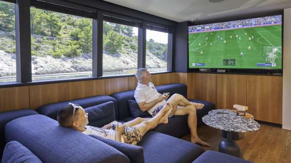 Image of MARALLURE yacht #12