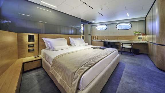 Image of MARALLURE yacht #14