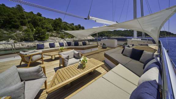 Image of MARALLURE yacht #8