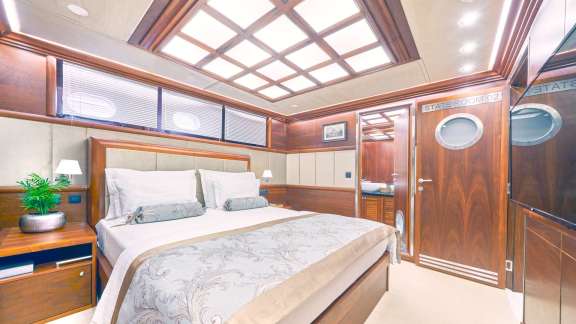 Image of LADY GITA yacht #17